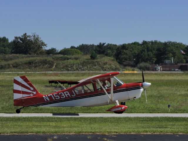 CHAMPION Decathlon (N753RJ) - Shown here taxiing is a American Champion Aircraft in the Summer of 2015.