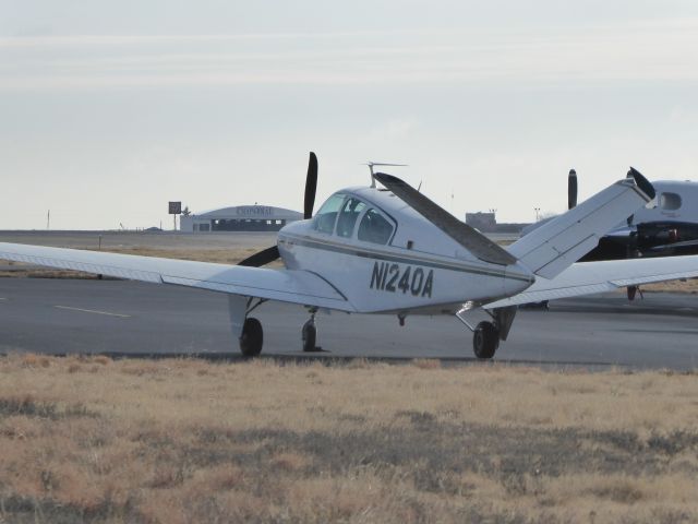 Beechcraft 35 Bonanza (N1240A)