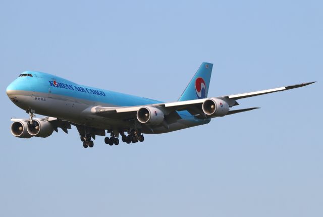 BOEING 747-8 (HL7629)