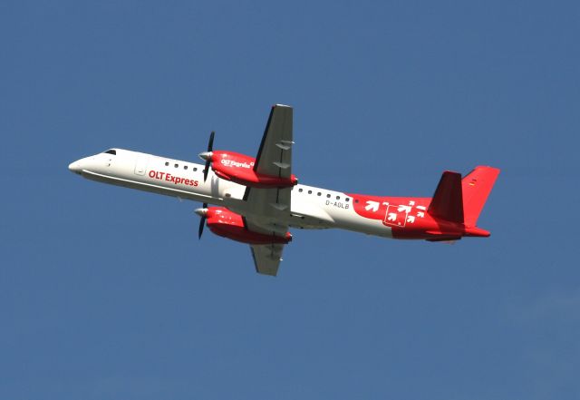 Saab 2000 (D-AOLB) - D-AOLB - SB20 - Saab 2000 - OLT  Express Germany Toulouse Blagnac Airport (LFBO-TLS)