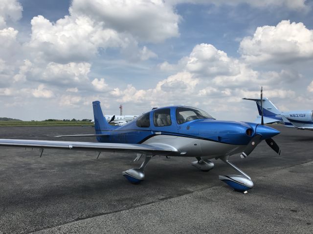 Cirrus SR-22 (C-GITL)