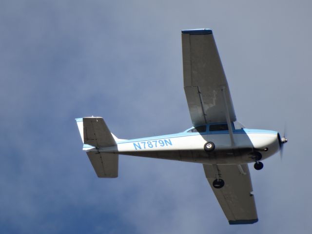 Cessna Skyhawk (N7879N)