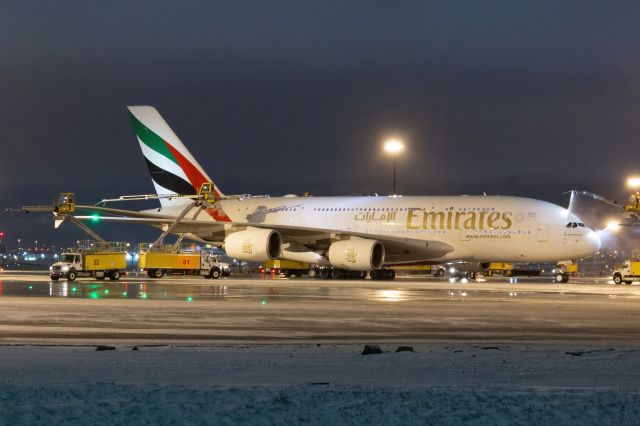 Airbus A380-800 (A6-EUJ) - Funny how a plane based in the Desert of the Middle East comes to face the harshest of winter conditions. I wonder how the airframe holds up so well. 