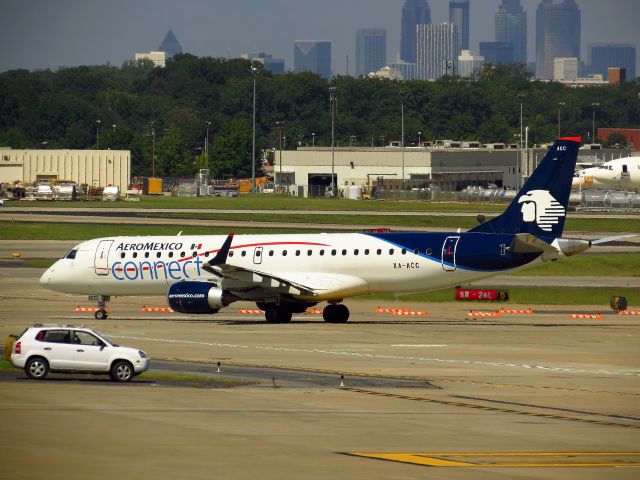 Embraer ERJ-190 (XA-ACC)