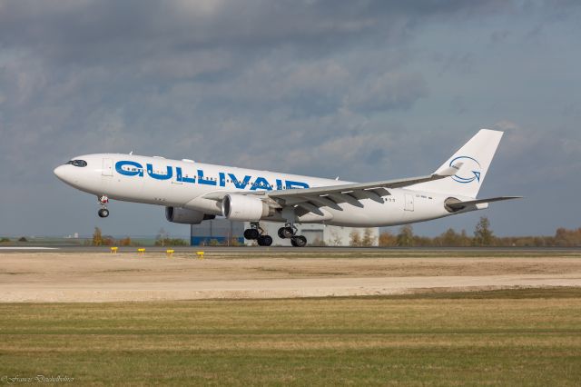 Airbus A330-200 (LZ-AWZ)
