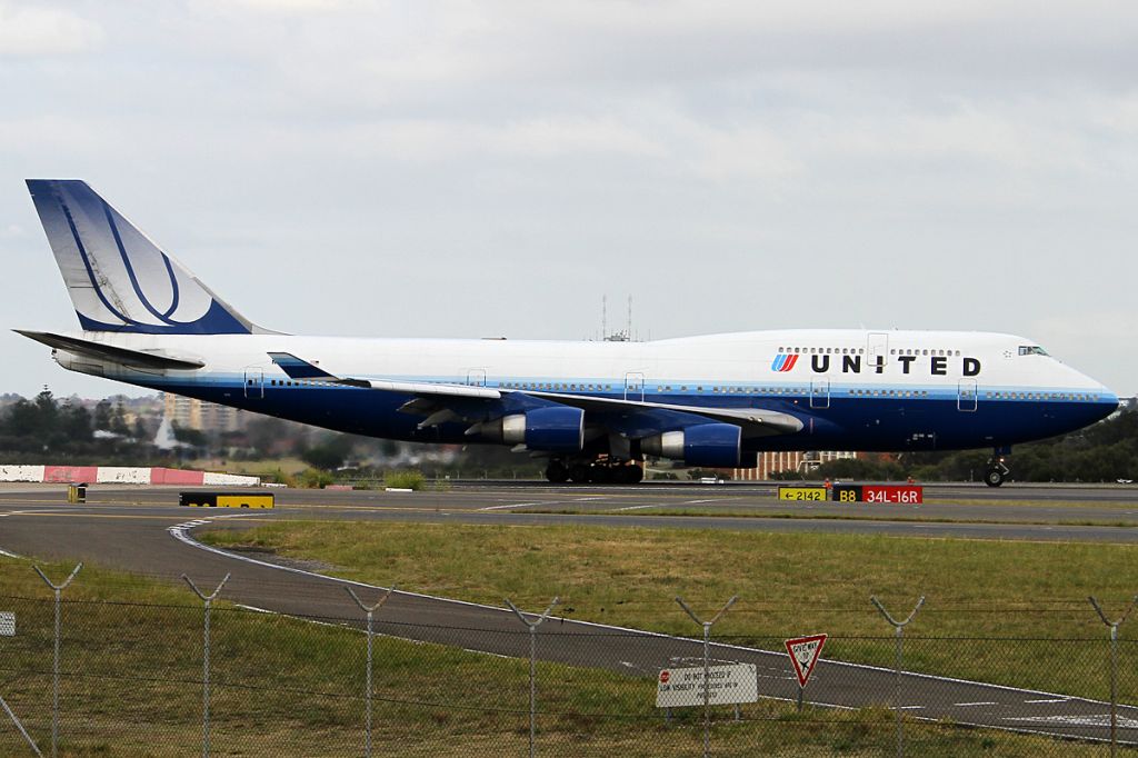 Boeing 747-400 (N120UA) - ON 24 NOV 2012