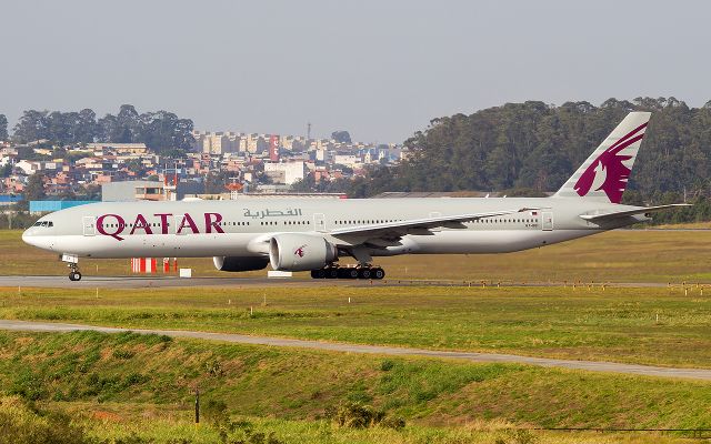 BOEING 777-300ER (A7-BEI)