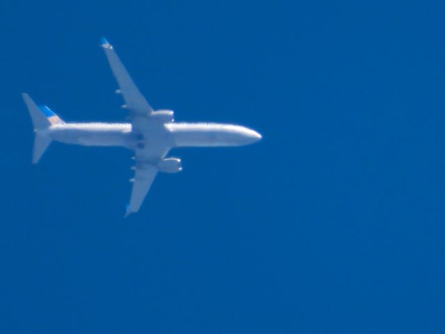 Boeing 737-900 (N68817)