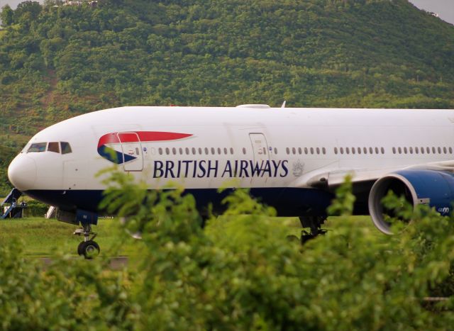Boeing 777-200 (G-VIIX)