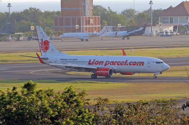 Boeing 737-800 (PK-LJY)