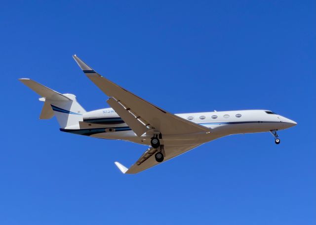 Gulfstream Aerospace Gulfstream G650 (N13MS)