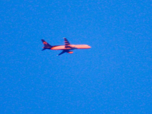 Boeing 757-200 (N410UP)