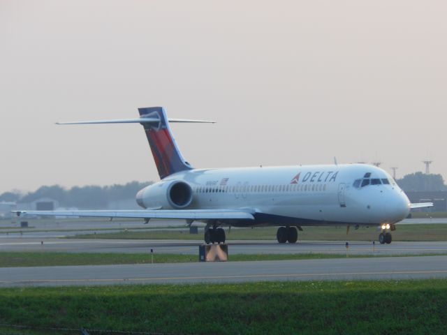 Boeing 717-200 (N969AT)