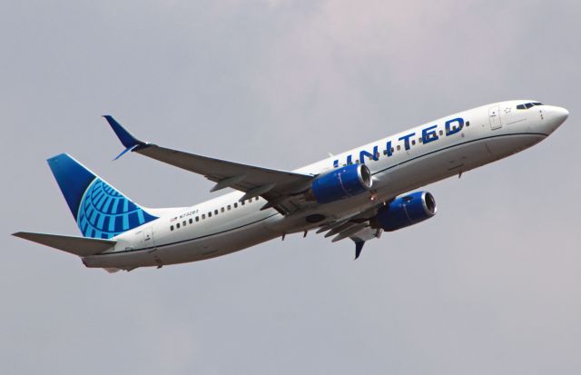 Boeing 737-800 (N73283) - United / Boeing 737-824 / MSN 31606 / N73283 / MMMX 08/2020