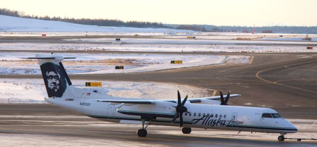 de Havilland Dash 8-400 (N450QX)