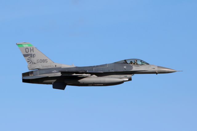 Lockheed F-16 Fighting Falcon (89-2085) - 89-2085 departing RWY 6R en route to Toledo Express Airport (KTOL), home of the from the 180th Fighter Wing and the 112th Fighter Squadron.