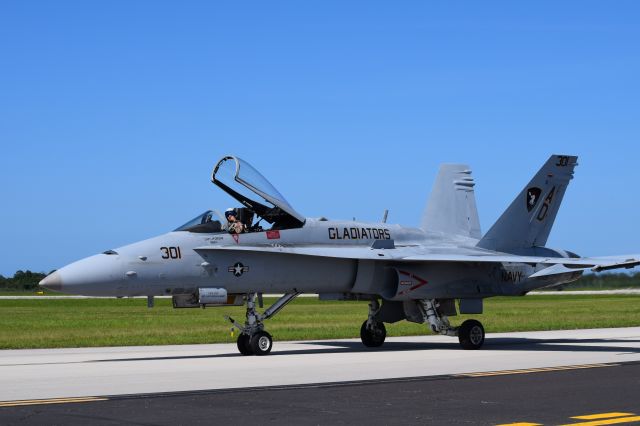 McDonnell Douglas FA-18 Hornet (16-3429) - Taxiing after putting on an impressive show at Vero Beach. Call sign Skull VFA-106 NAS Oceana