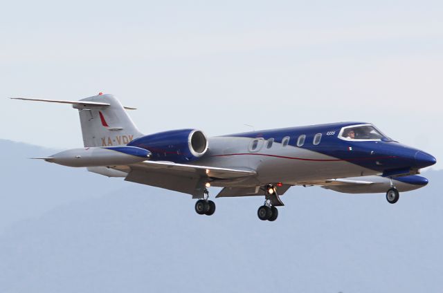 Learjet 35 (XA-VDK)