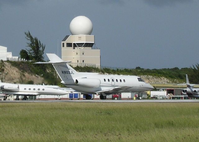 Hawker 800 (N803JL)