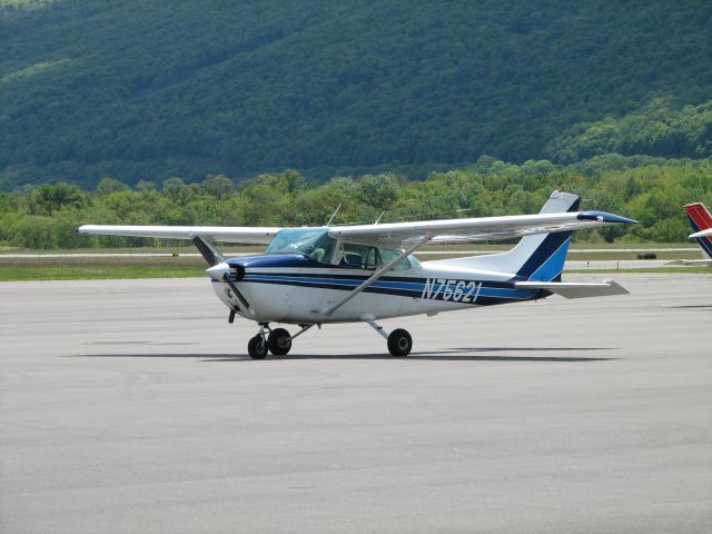 Cessna Skyhawk (N75621) - Another transcient parked at the GA Ramp in Williamsport.