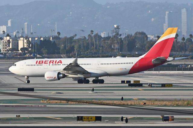 Airbus A330-200 (EC-MNL)