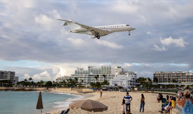 Bombardier Global Express (N499WR)