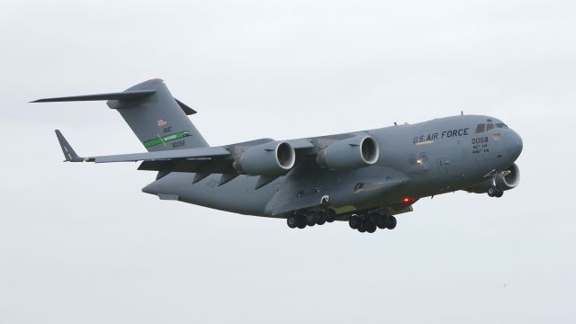 Boeing Globemaster III (99-0058) - SONIC41 on final to Rwy 16R for a touch-n-go on 7.1.20. (cn 50062/F061/P58). The aircraft is with the 62nd AW based at McChord.