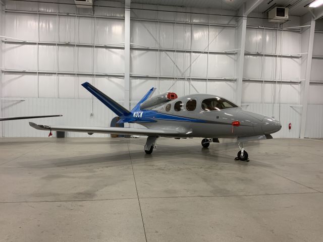 Cirrus Vision SF50 (N3CW)