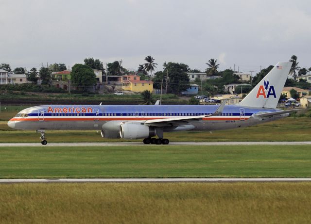 Boeing 757-200 (N604AA)