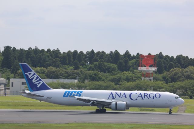 BOEING 767-300 (JA604F)