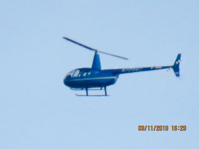 Robinson R-44 (N7094C)