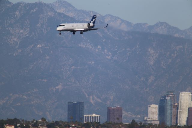 Canadair Regional Jet CRJ-200 (N494CA)