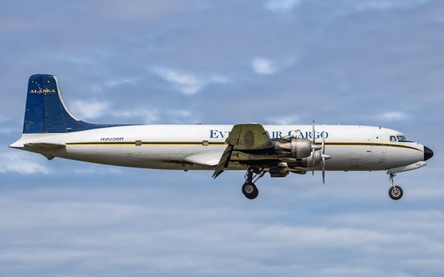 Douglas DC-6 (N9056R)