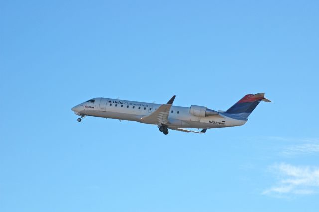 Canadair Regional Jet CRJ-200 (N423SW)