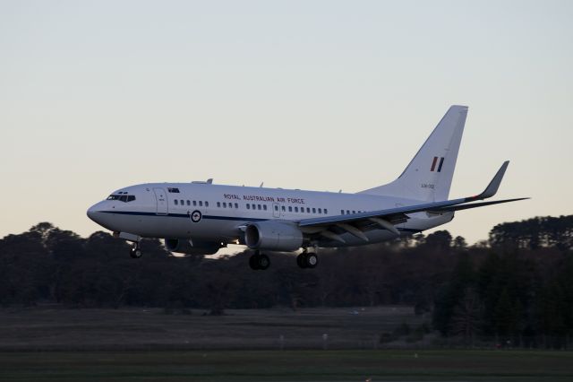 Boeing 737-700 (A36002)