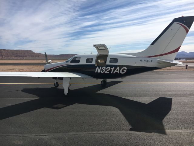 Piper Malibu Mirage (N321AG)