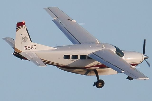 Cessna Caravan (N9GT) - Island Air 2O402 to Larsen Bay (PALB/ KLN) climbs out in a steep bank after a runway 8 departure.br /Photo date: 2-1-25br /Upload date: 2-6-25