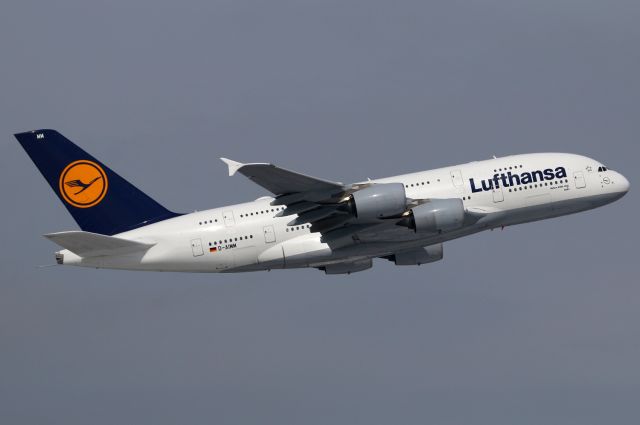 Airbus A380-800 (D-AIMM)