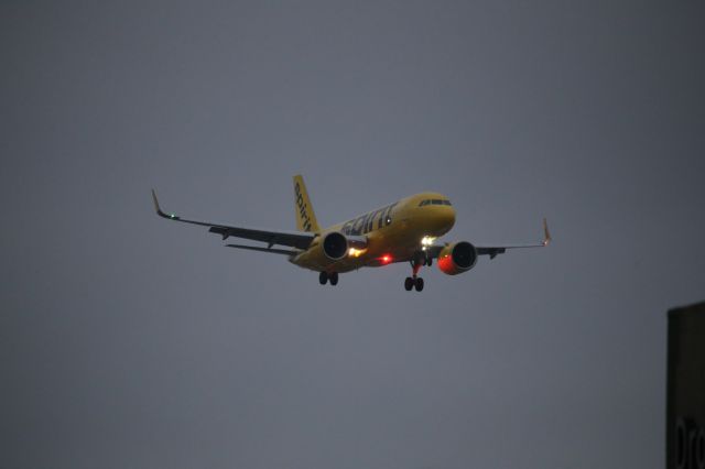 Airbus A320neo (N916NK)