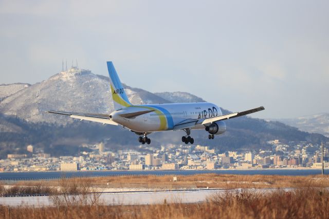 BOEING 767-300 (JA613A) - January 5th 2022:HND-HKD.