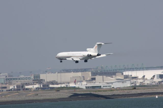 BOEING 727-200 (N755DH)