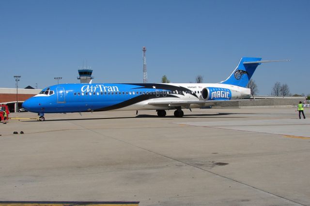 Boeing 717-200 (N949AT)