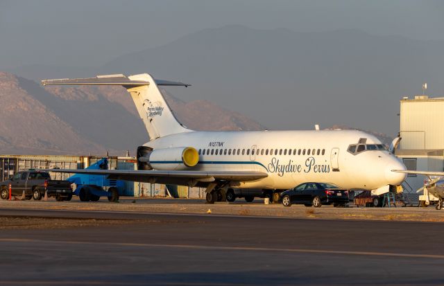 McDonnell Douglas DC-9-10 (N127NK)