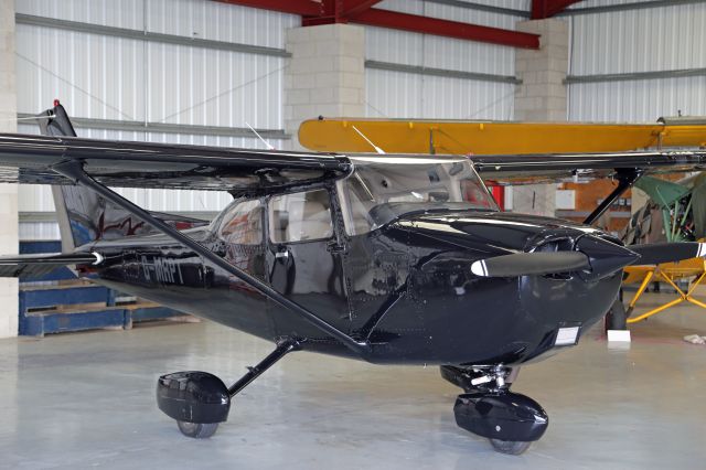 Cessna Skyhawk — - Photo taken at Retford airport (EGNE)in March 2014 by Eugene Beirnebr /Camera used was a Canon 6D