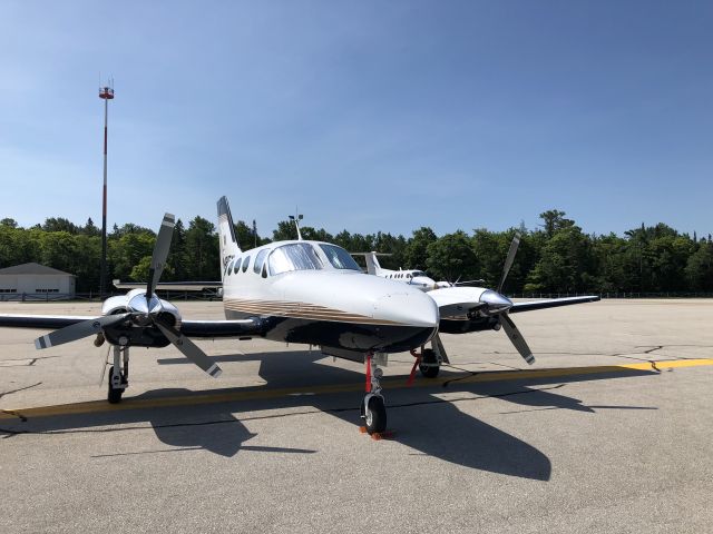 Cessna 421 (N421EM)