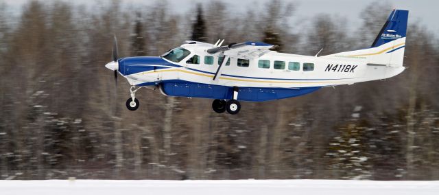 Cessna Caravan (N4118K) - WBR 2803 taking off from Ironwood, MI heading to Chicago OHare