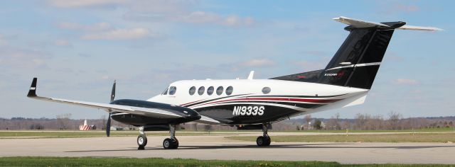 Beechcraft Super King Air 200 (N1933S) - March of 2016...