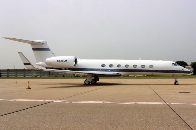 Gulfstream Aerospace Gulfstream V (N838LM) - Parked on Stand 461 on 7-Jun-16.