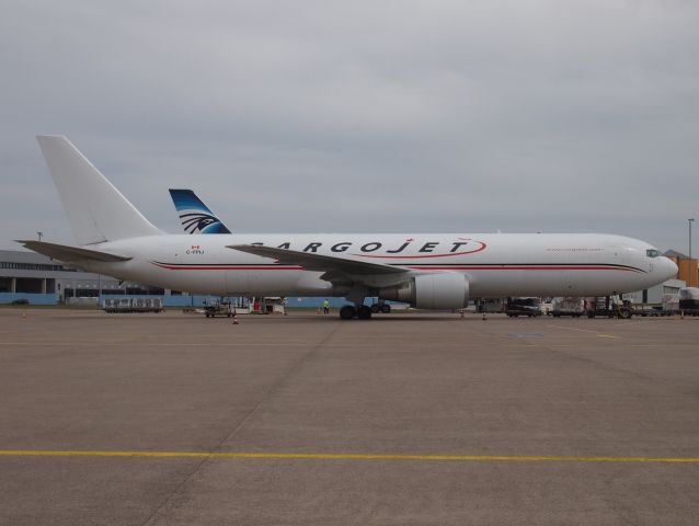 BOEING 767-300 (C-FPIJ)