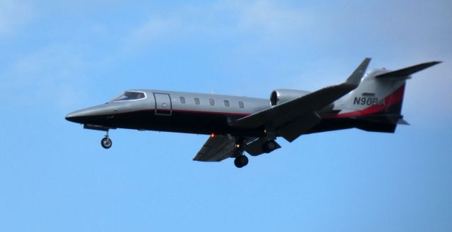 Learjet 31 (N90BA) - On final is this 1990 Learjet 31 frrom the Winter of 2020.